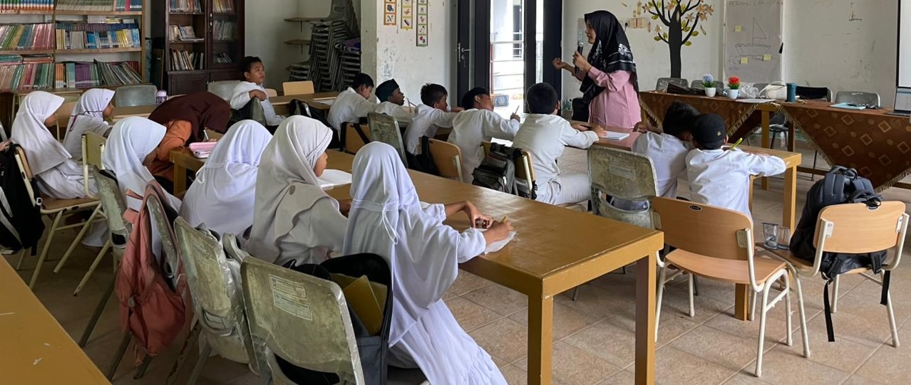 Pantai Simeulue 2 - Tropical beach waves
